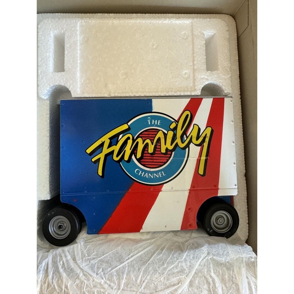 Ted Musgrave Family Channel RCI Action Pit Wagon Die Cast Bank 1 of 2508‎